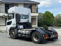 UDトラックスクオントレーラーヘッド（トラクターヘッド）大型（10t）[写真02]