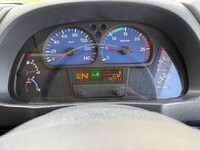 UDトラックスクオントレーラーヘッド（トラクターヘッド）大型（10t）[写真36]