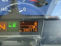 UDトラックスクオントレーラーヘッド（トラクターヘッド）大型（10t）[写真37]