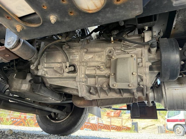 三菱ふそうキャンター冷凍車（冷蔵車）小型（2t・3t）[写真14]