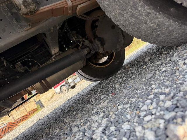 三菱ふそうキャンター冷凍車（冷蔵車）小型（2t・3t）[写真20]