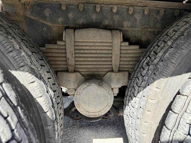 三菱ふそうスーパーグレートトレーラーヘッド（トラクターヘッド）大型（10t）[写真18]