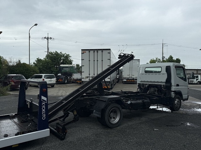 三菱ふそうキャンターセーフティローダー小型（2t・3t）[写真17]