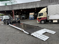 三菱ふそうキャンターセーフティローダー小型（2t・3t）[写真02]