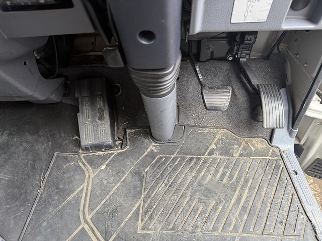 三菱ふそうキャンターセーフティローダー小型（2t・3t）[写真34]