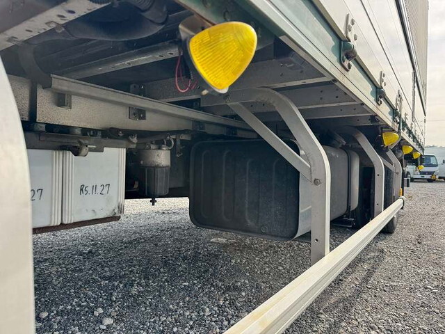 UDトラックスコンドルアルミウイング小型（2t・3t）[写真20]