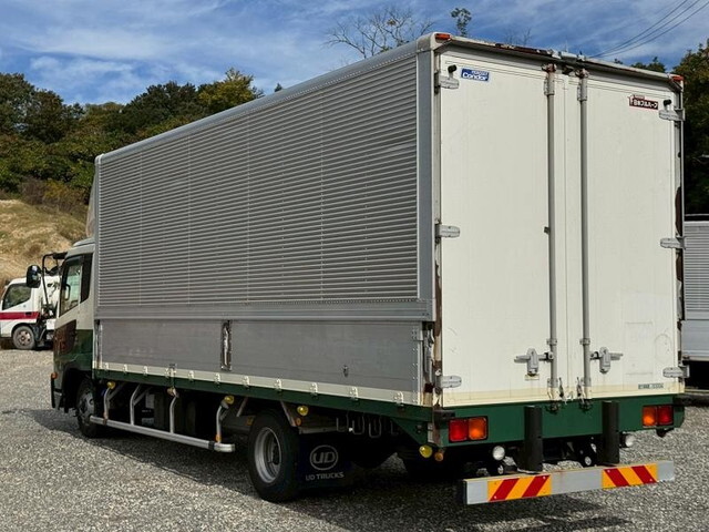 UDトラックスコンドルアルミウイング小型（2t・3t）[写真04]