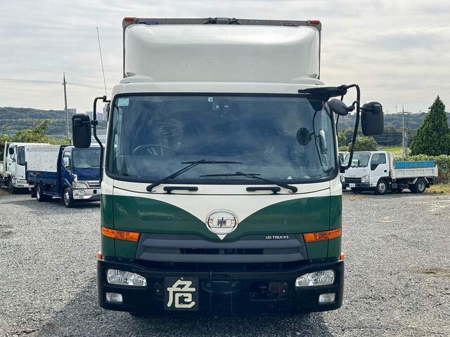 UDトラックスコンドルアルミウイング小型（2t・3t）[写真05]