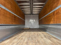 UDトラックスコンドルアルミウイング小型（2t・3t）[写真08]