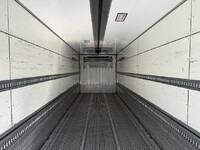 日野プロフィア冷蔵冷凍ウイング大型（10t）[写真11]