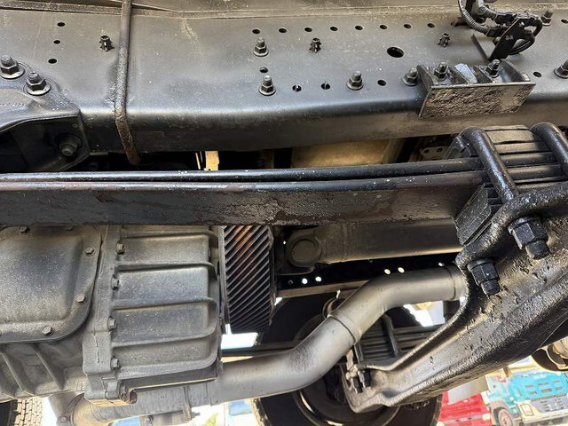 日野プロフィア冷蔵冷凍ウイング大型（10t）[写真24]