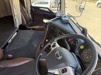 日野プロフィア冷蔵冷凍ウイング大型（10t）[写真34]