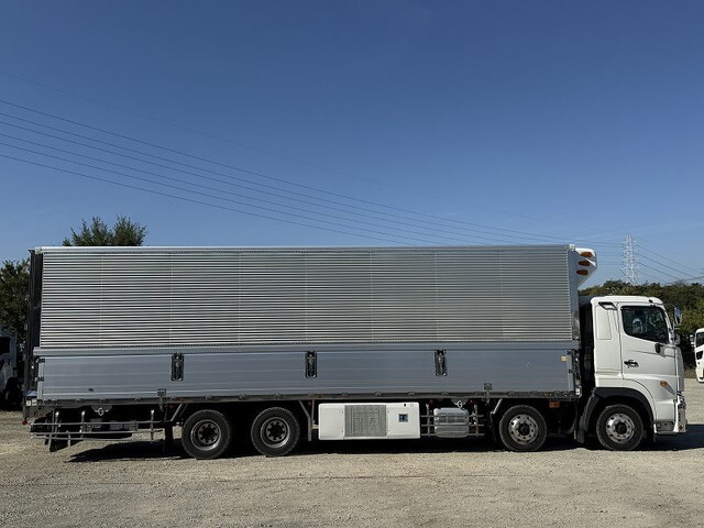 日野プロフィア冷蔵冷凍ウイング大型（10t）[写真07]