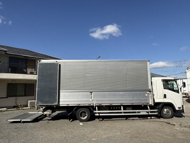 いすゞフォワードアルミウイング中型（4t）[写真16]