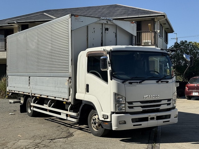 いすゞフォワードアルミウイング中型（4t）[写真03]