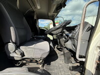 いすゞフォワードアルミウイング中型（4t）[写真33]