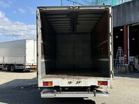 いすゞフォワードアルミウイング中型（4t）[写真09]