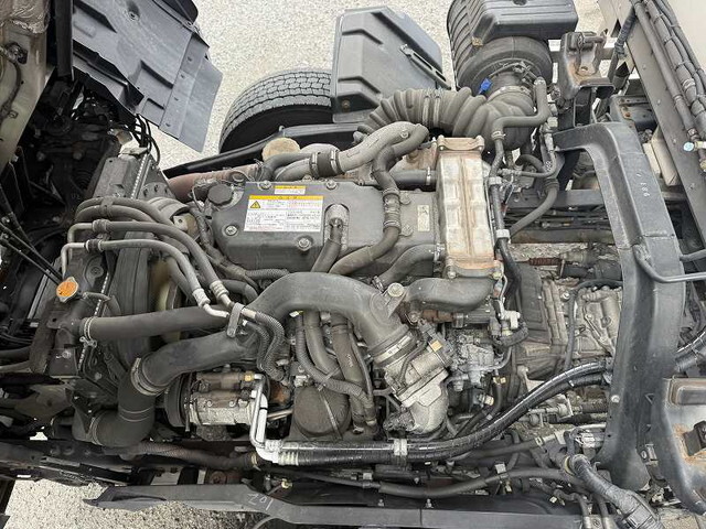 いすゞフォワード冷凍車（冷蔵車）増トン（6t・8t）[写真21]