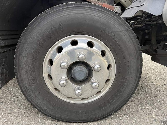 いすゞフォワード冷凍車（冷蔵車）増トン（6t・8t）[写真24]