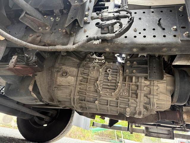 いすゞフォワード冷凍車（冷蔵車）増トン（6t・8t）[写真26]