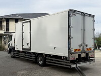 いすゞフォワード冷凍車（冷蔵車）増トン（6t・8t）[写真02]