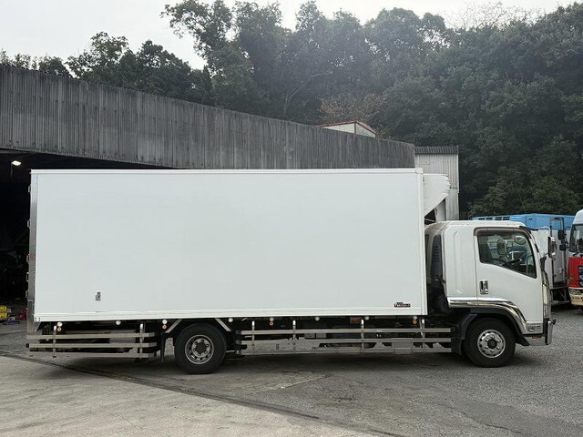 いすゞフォワード冷凍車（冷蔵車）増トン（6t・8t）[写真08]
