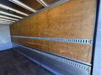 いすゞフォワードアルミウイング中型（4t）[写真13]