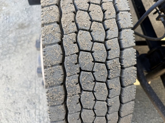 いすゞフォワードアルミウイング中型（4t）[写真20]