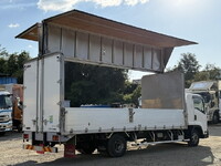 いすゞフォワードアルミウイング中型（4t）[写真02]