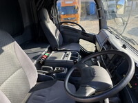 いすゞフォワードアルミウイング中型（4t）[写真33]