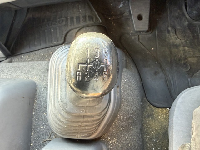 いすゞフォワードアルミウイング中型（4t）[写真33]