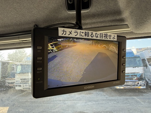 いすゞフォワードアルミウイング中型（4t）[写真36]