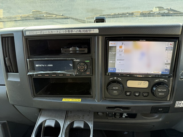 いすゞフォワードアルミウイング中型（4t）[写真37]