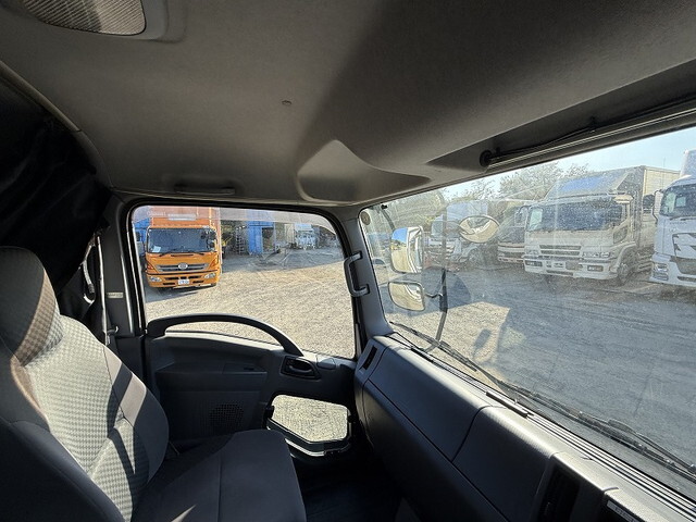 いすゞフォワードアルミウイング中型（4t）[写真39]