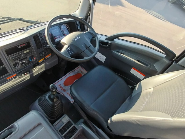 いすゞフォワードクレーン4段中型（4t）[写真24]