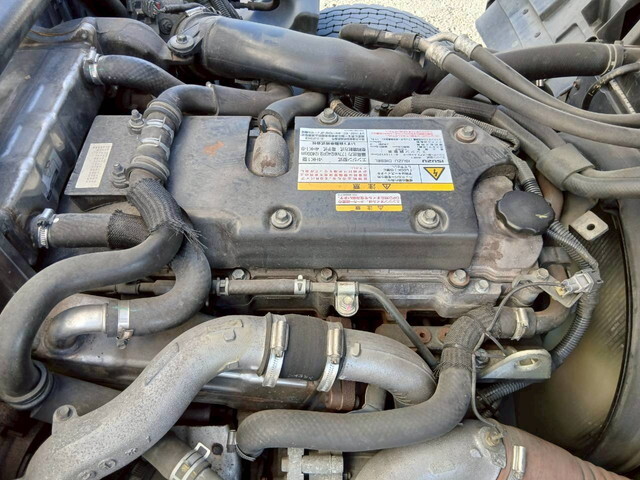 いすゞフォワード冷凍車（冷蔵車）中型（4t）[写真23]