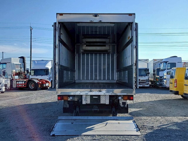 いすゞフォワード冷凍車（冷蔵車）中型（4t）[写真07]