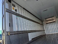 いすゞフォワード冷凍車（冷蔵車）中型（4t）[写真10]