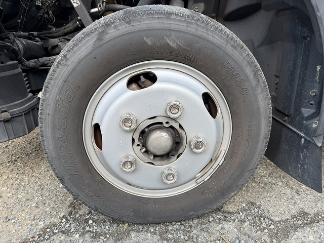 日野デュトロ冷凍車（冷蔵車）小型（2t・3t）[写真21]