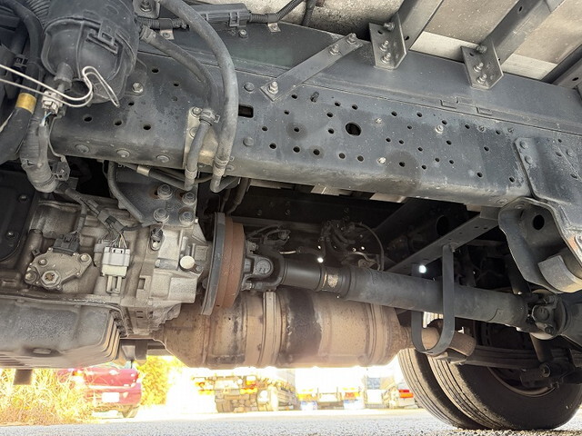 日野デュトロ冷凍車（冷蔵車）小型（2t・3t）[写真24]