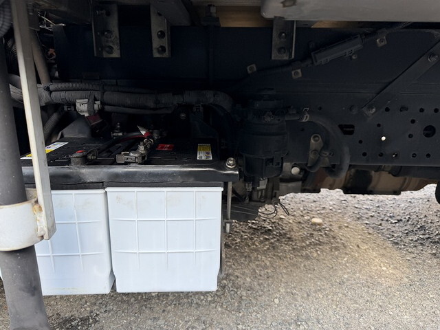 日野デュトロ冷凍車（冷蔵車）小型（2t・3t）[写真26]