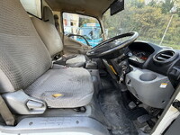 日野デュトロ冷凍車（冷蔵車）小型（2t・3t）[写真31]