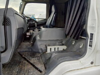 三菱ふそうファイターミキサー車（コンクリートミキサー）増トン（6t・8t）[写真28]