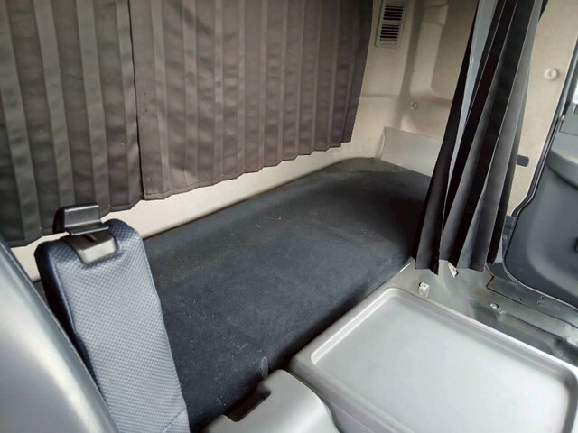 三菱ふそうファイターミキサー車（コンクリートミキサー）増トン（6t・8t）[写真28]