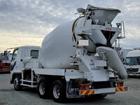 三菱ふそうファイターミキサー車（コンクリートミキサー）増トン（6t・8t）[写真02]