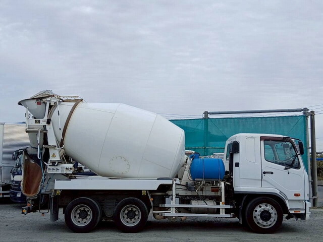 三菱ふそうファイターミキサー車（コンクリートミキサー）増トン（6t・8t）[写真05]