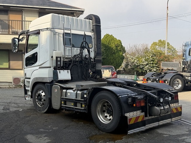 三菱ふそうその他の車種トレーラーヘッド（トラクターヘッド）大型（10t）[写真02]