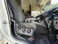 三菱ふそうその他の車種トレーラーヘッド（トラクターヘッド）大型（10t）[写真28]