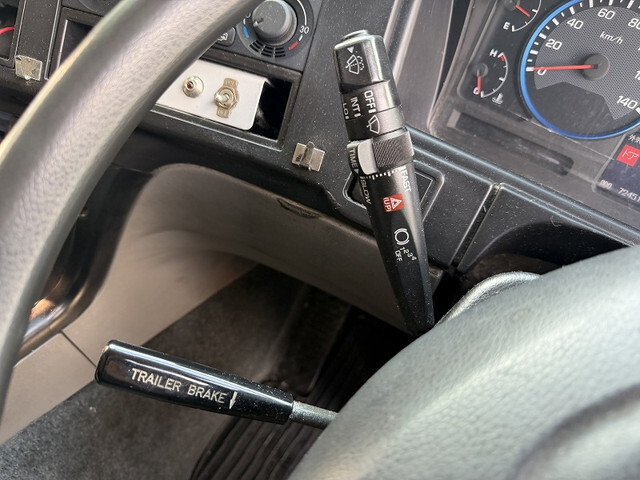 三菱ふそうその他の車種トレーラーヘッド（トラクターヘッド）大型（10t）[写真34]