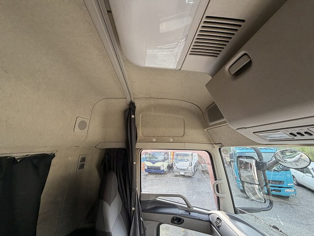 三菱ふそうその他の車種トレーラーヘッド（トラクターヘッド）大型（10t）[写真38]